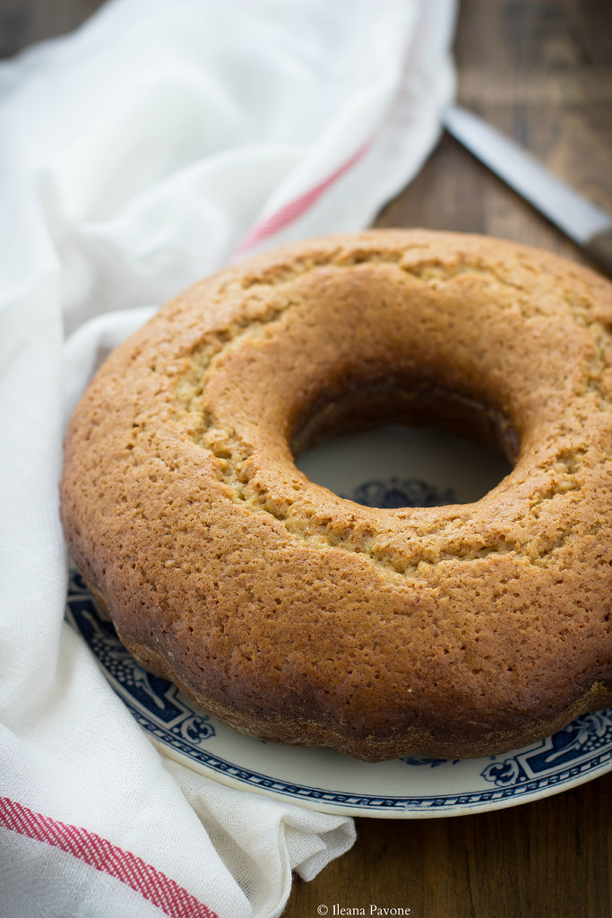 Ciambella integrale con miele e zenzero