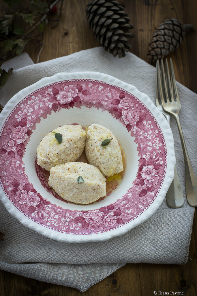 Gnocchi di ricotta con nocciole