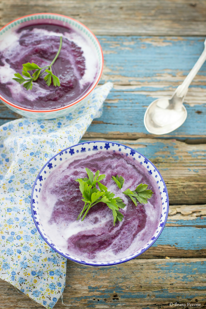 Vellutata di carote viola e finocchi al latte di cocco