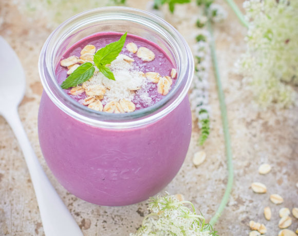 Come preparare lo smoothie alle more e acai