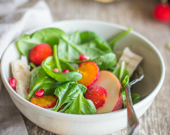 Insalata di pollo e melagrana